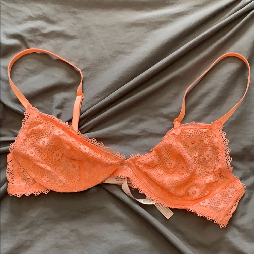 Victoria’s Secret underwire demi bralette